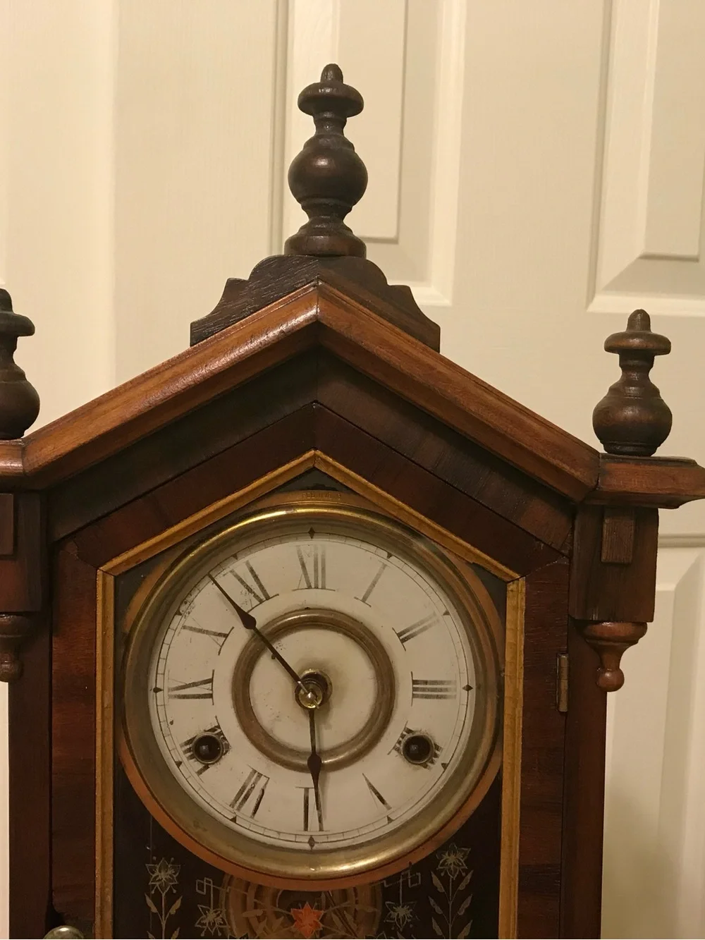 Antique-Style Wooden Mantel Clock Wall Decor in Brown